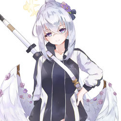 白洲アズサ