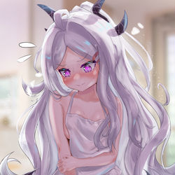 裸エプロンヒナ