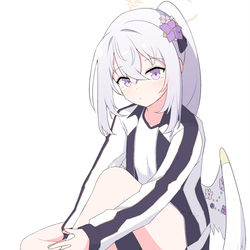 白洲アズサ