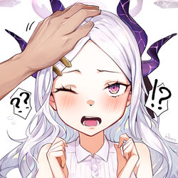 ヒナちゃんなでなで