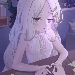 hina❤️手でハート