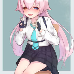 うへ顔ダブルピース