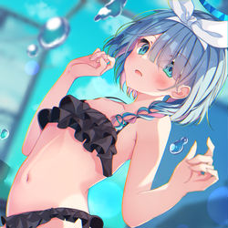 黒ビキニアロナ