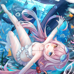 Hoshino with Sea