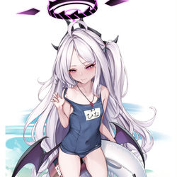 水着ヒナ