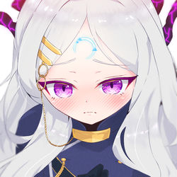 ヒナ！おでこ触らせて！