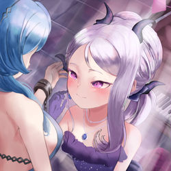 髪を整えてもらうヒナ