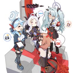 「…いつまでこの姿勢を…？」