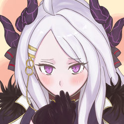 上目遣いのヒナちゃん