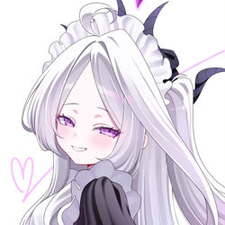 メイドヒナ