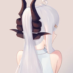 ヒナ