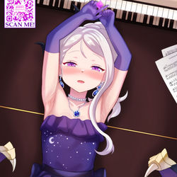 ピアノの上のヒナちゃん