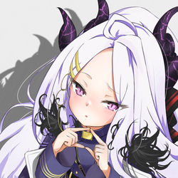 撫で待ちヒナ