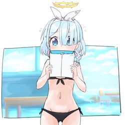 黒ビキニアロナ