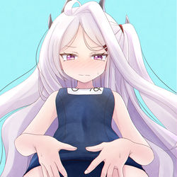 水着ヒナ