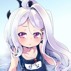 水着ヒナ