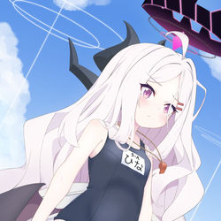 水着ヒナ