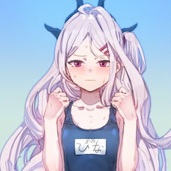 水着ヒナ