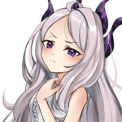 ヒナ