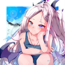 水着ヒナ（しゃがみ）
