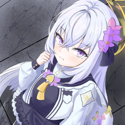 白洲アズサ