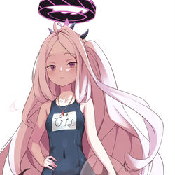 水着ヒナ