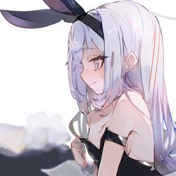 白洲アズサ
