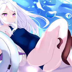水着ヒナと例のタコ