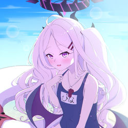 水着ヒナ