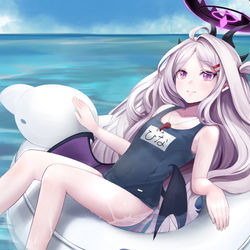水着ヒナ