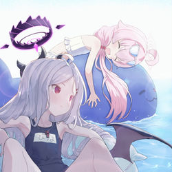 水着ヒナと水着ホシノ
