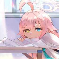 😴