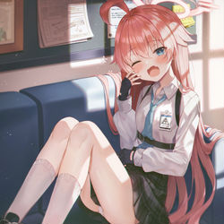 ふぁぁ…もうお仕事の時間なの？