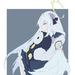 白洲アズサ