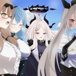ヒナと目が合った