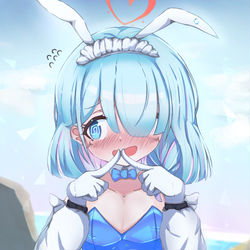 バニーメイド着てくれアロナ…