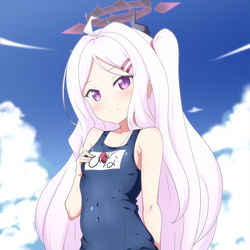 水着ヒナ
