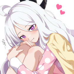 パジャマ　ヒナ