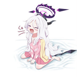 無防備ヒナちゃん