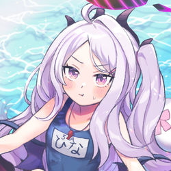 水着ヒナ