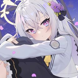 白洲アズサ