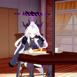 Hina's date.