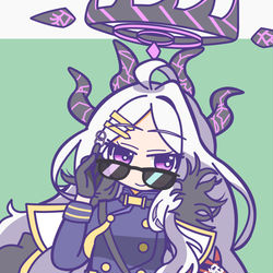 グラサンヒナちゃん