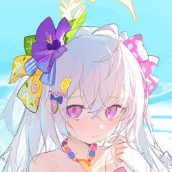 泳装梓