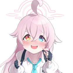 照れるホシノ
