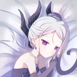 ヒナ（ドレス）