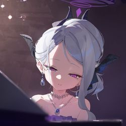 ヒナ（ドレス）