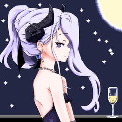 ヒナさんに見惚れて。