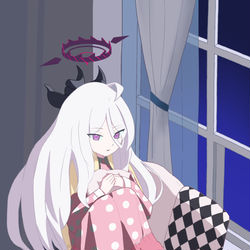 窓際のヒナ