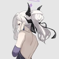 ドレスヒナ